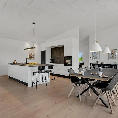 Nyaraló In With Sauna *